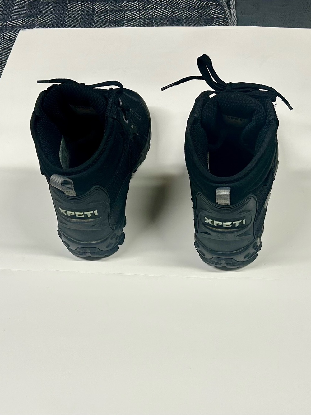 Women's Black Lace-Up Hiking Boots Size 8 - Picture 4 of 16